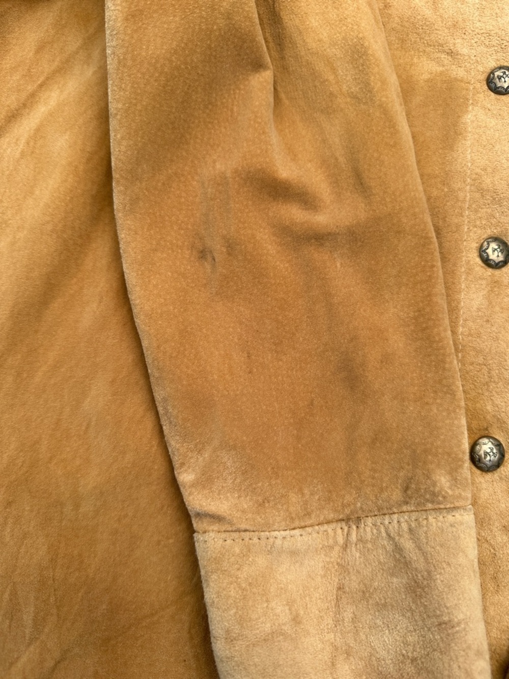 Vintage Patricia Wolf Suede Shirt - Picture 6 of 10
